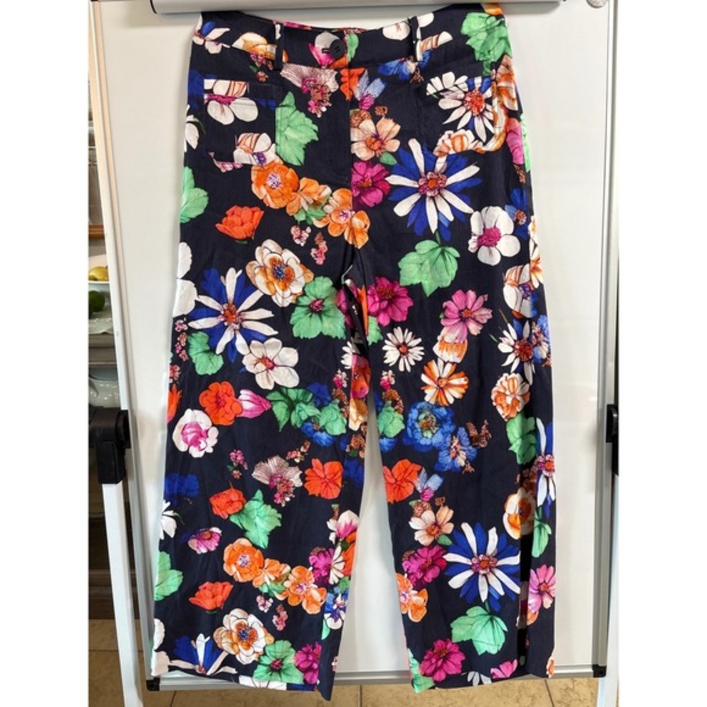 Charlie B NWOT floral pants‎ size 6 wide leg